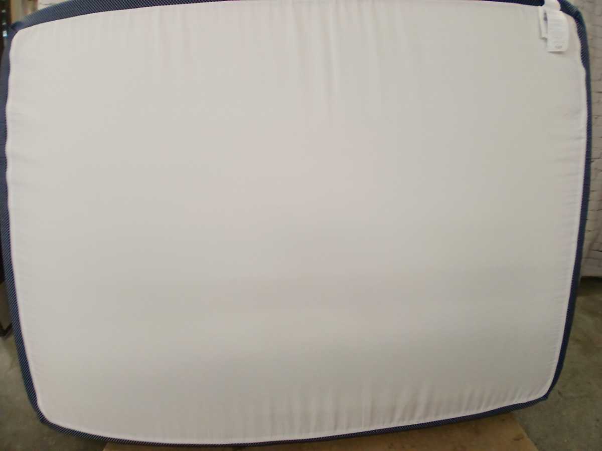10 Inch Chime Elite Queen Mattress - Gallery Image 7